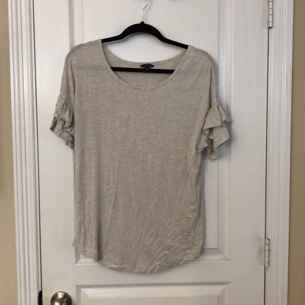 Hannah Ruffled sleeve t-shirt